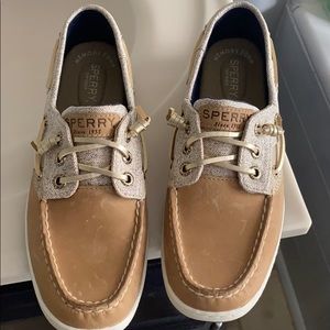 Female Sperry’s